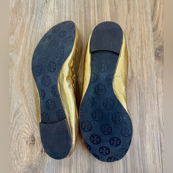 TORY BURCH REESE TASSEL GOLD BALLET FLATS SZ 9 EUC - Picture 3 of 5